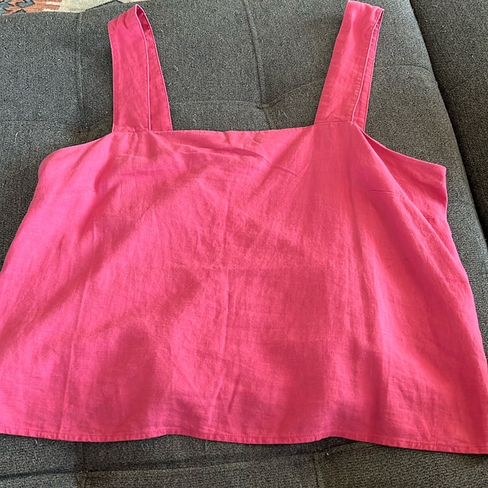 Linen tank top NWT